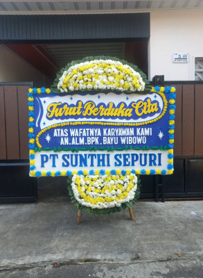 Papan Bunga Duka di Long Hubung