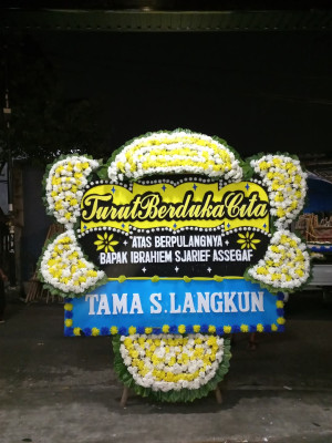 Papan Bunga Duka di Long Hubung